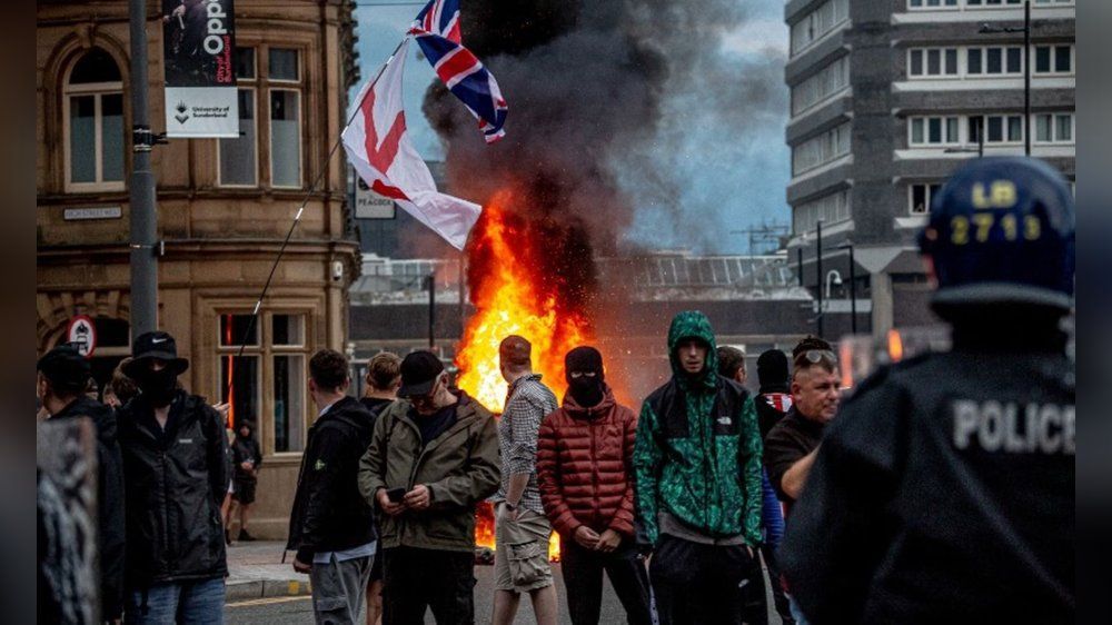 Nach Bluttat in Southport: Erneute Randale in Großbritannien