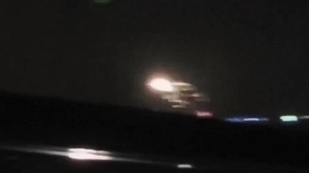 Video: Kampfjet fängt Feuer: Piloten retten sich mit Schleudersitz