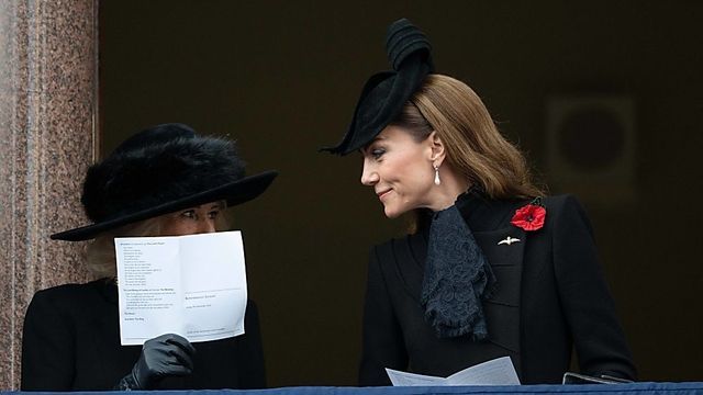 Erwischt: Prinzessin Kate und Königin Camilla kichern während ernstem Termin