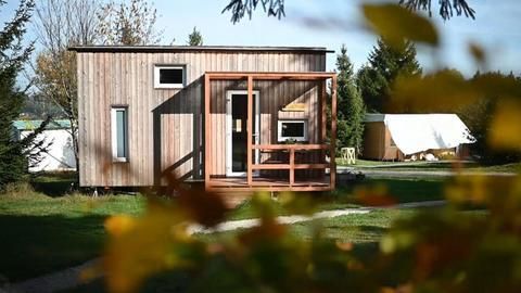 Erstes Tiny House Dorf In Deutschland Ist In Oberfranken Bewohner