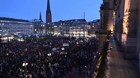 Massenandrang: Hamburger Demo Gegen Rechts Abgebrochen