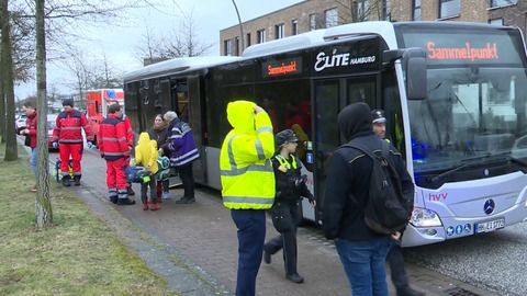 Tödlicher Unfall - 10-Jähriger in Hamburg von Bus überrollt