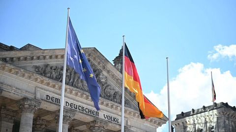 Bundestag beschließt neues Namensrecht: Die wichtigsten Änderungen