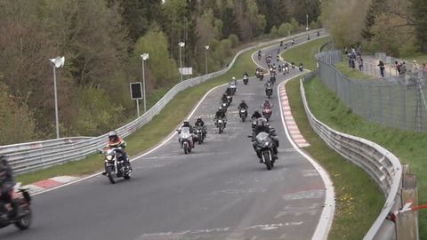 Rund 45 000 Menschen zum Motorrad-Saisonauftakt am Nürburgring