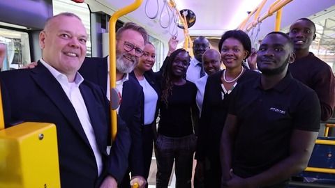 Mobilität dank Migration: Flensburg begrüßt neues Buspersonal aus Kenia