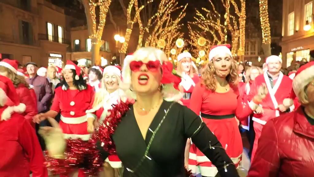 Mallorca im Weihnachtsfieber: Santa-Claus-Flashmob in Palma