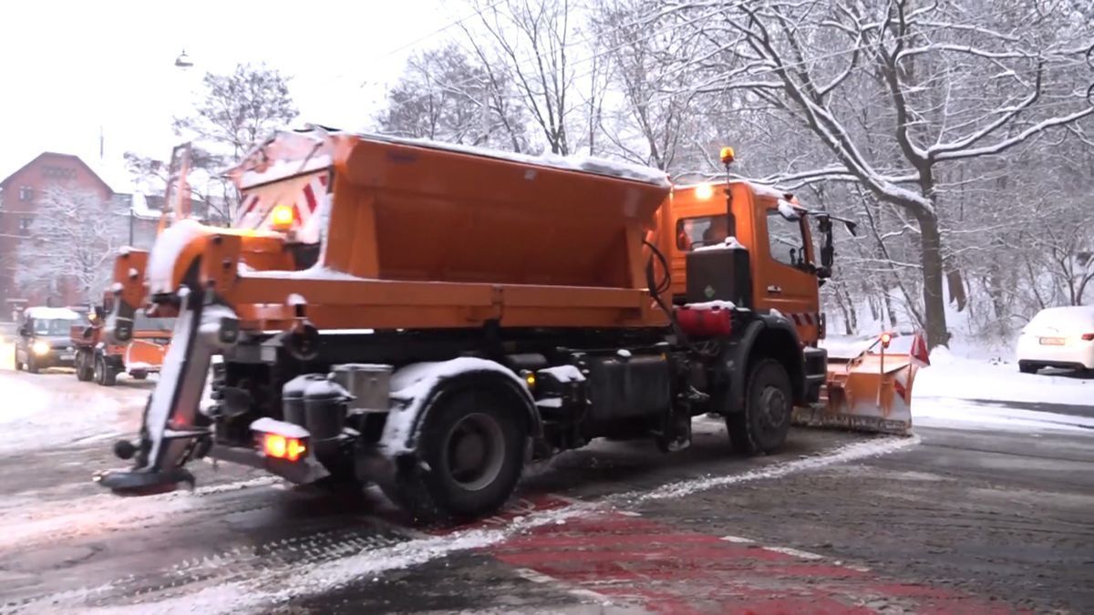 Video: Von Hamburg bis Bayern: Wetterdienst warnt vor Glätte