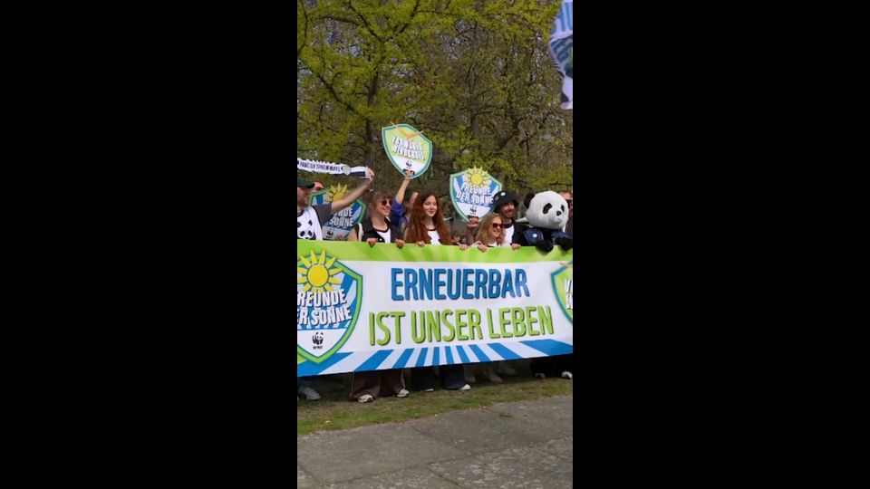 Gegen Energiepolitik der Regierung: Zehntausende protestieren bundesweit