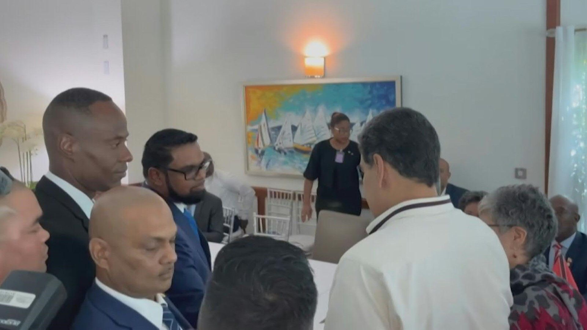 Land dispute talks start between Venezuela, Guyana leaders
