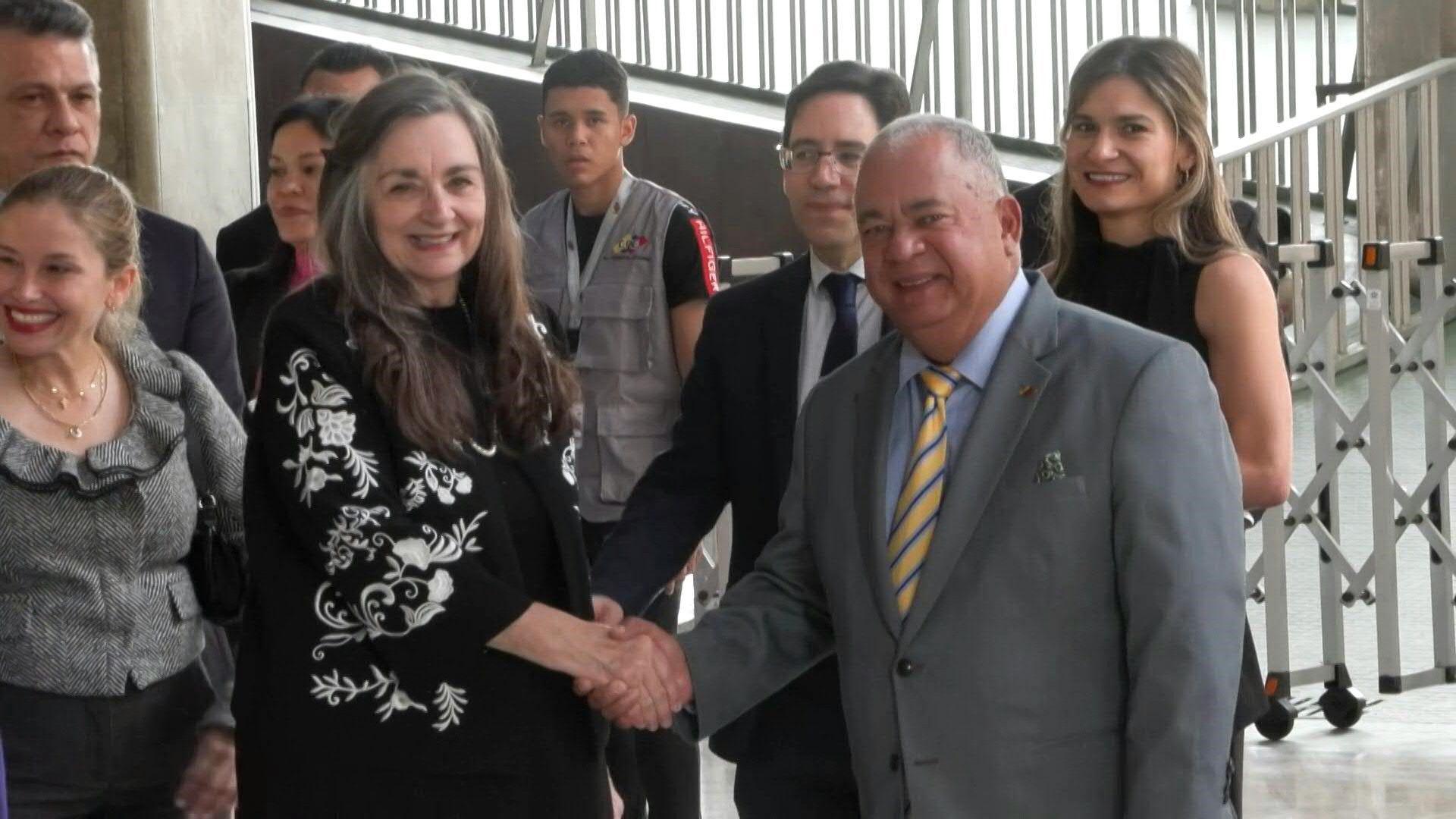 US and EU election observers meet Venezuelan electoral authority