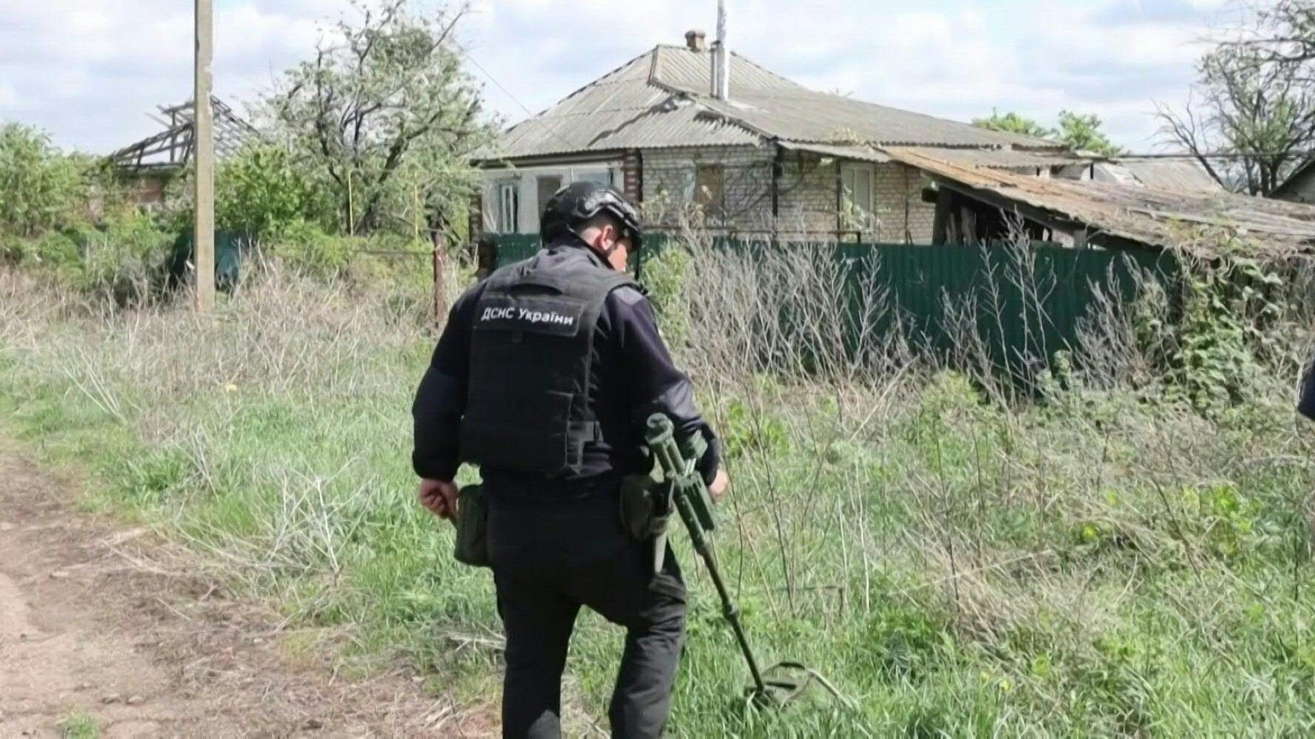 Ukraine: Sprengsätze gefährden Dorfbewohner