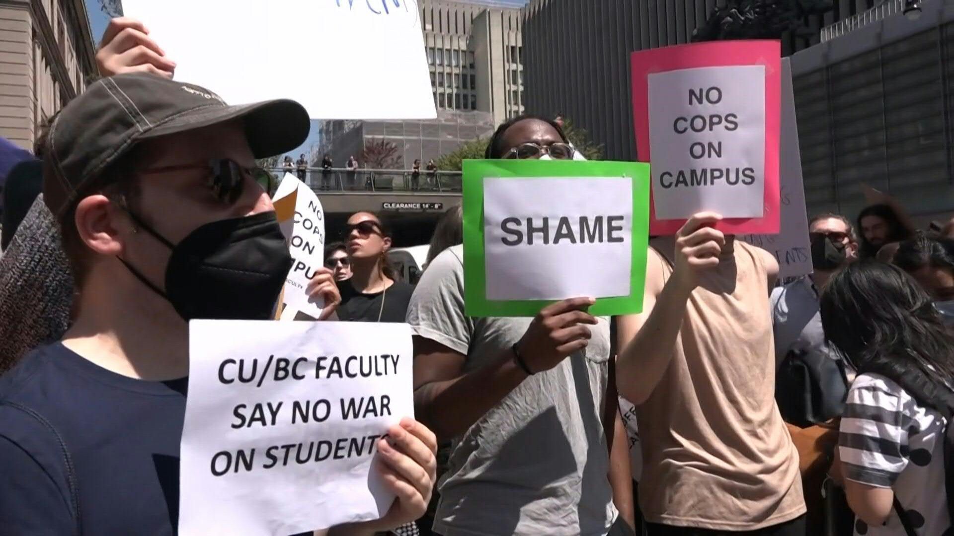Pro-Palestinian students and faculty protest, denounce police action outside Columbia