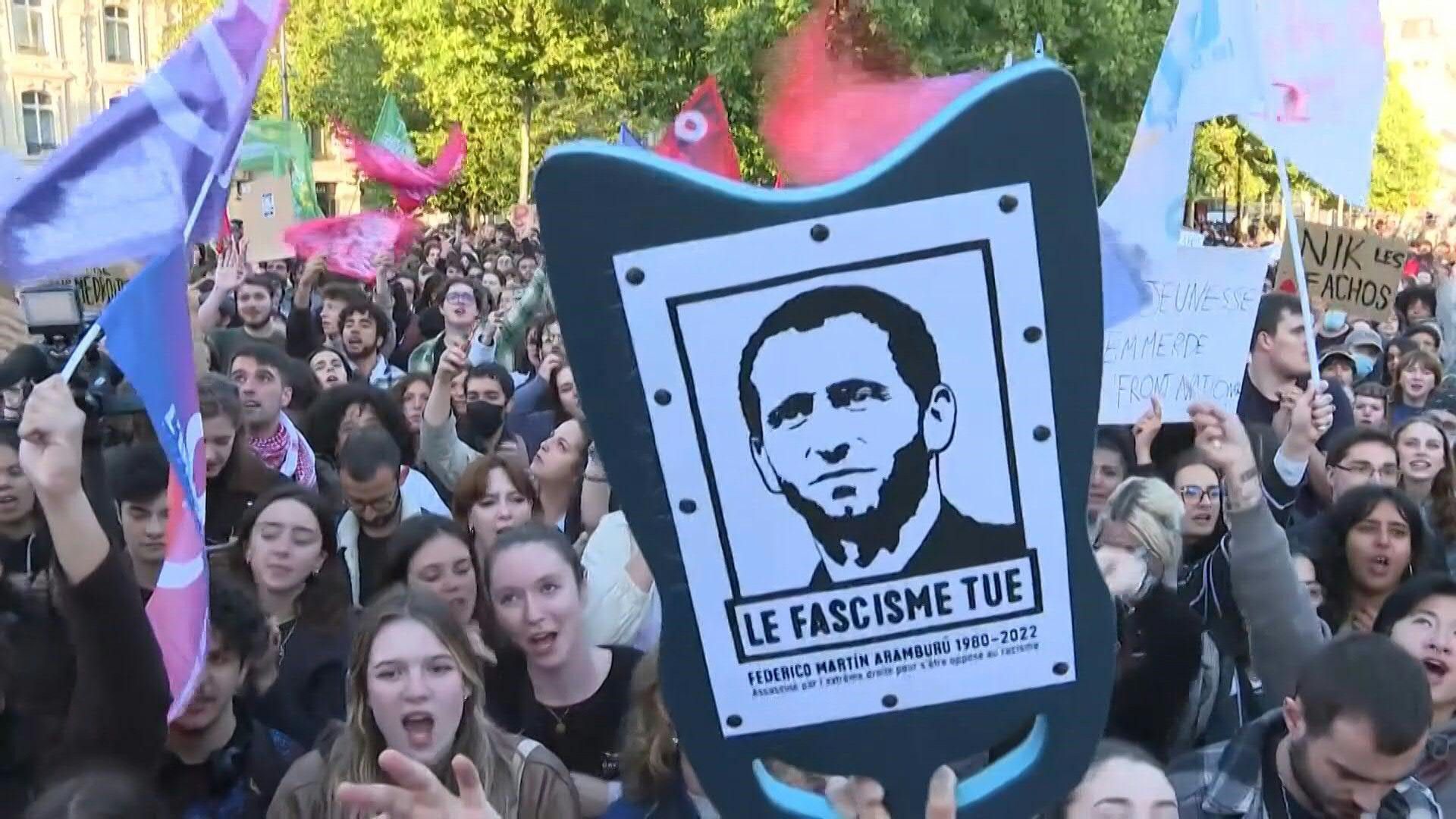 Demonstration in Paris against the far right