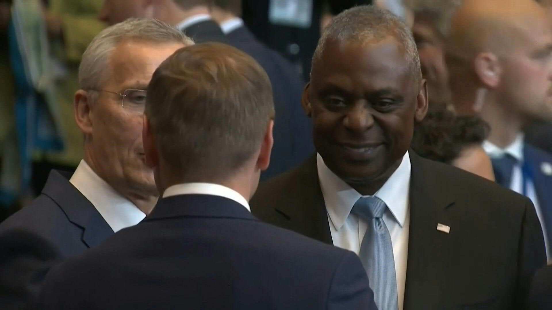 NATO defence ministers meet to discuss Ukraine military aid