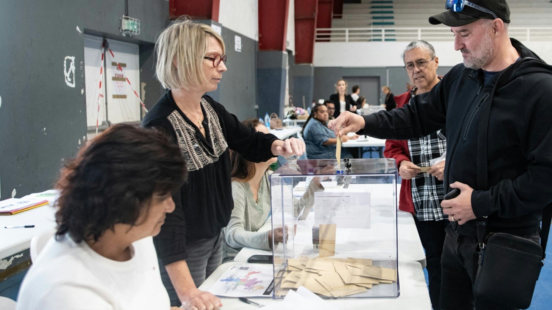 Hohe Beteiligung bei zweiter Runde der Parlamentswahl in Frankreich