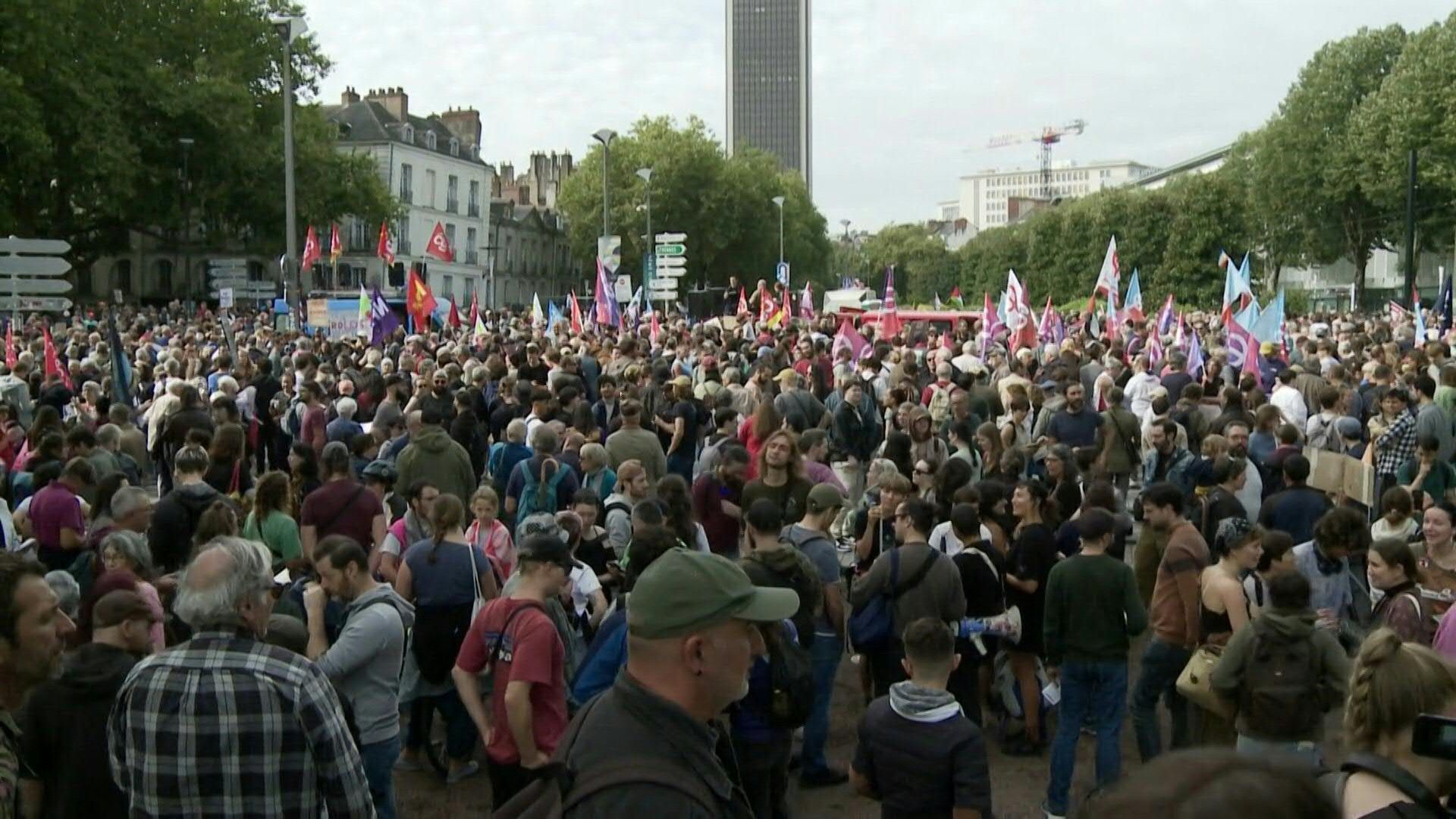 Nantes: protest against Macron's PM pick