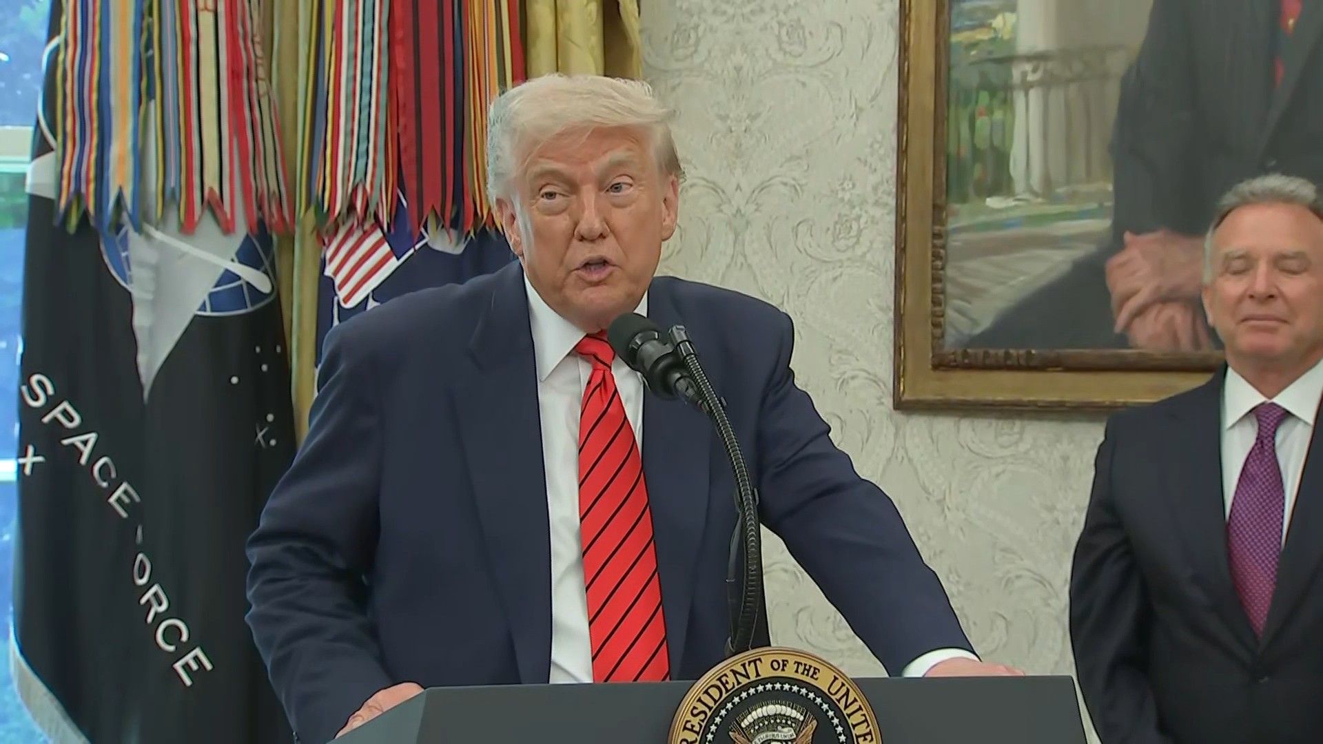 Video: Trump says he hopes India-Pakistan fighting "ends very quickly"