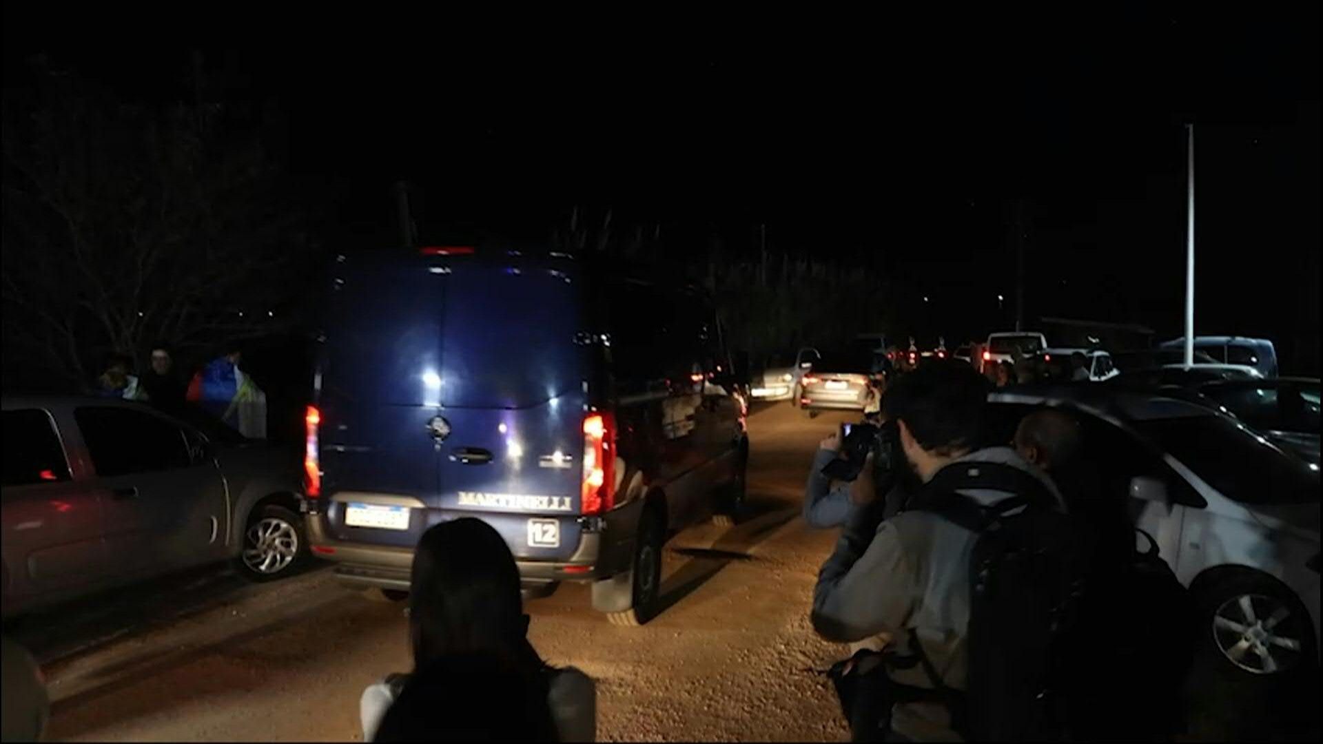 Video: Van carrying the body of former president of Uruguay Jose Mujica leaves his home