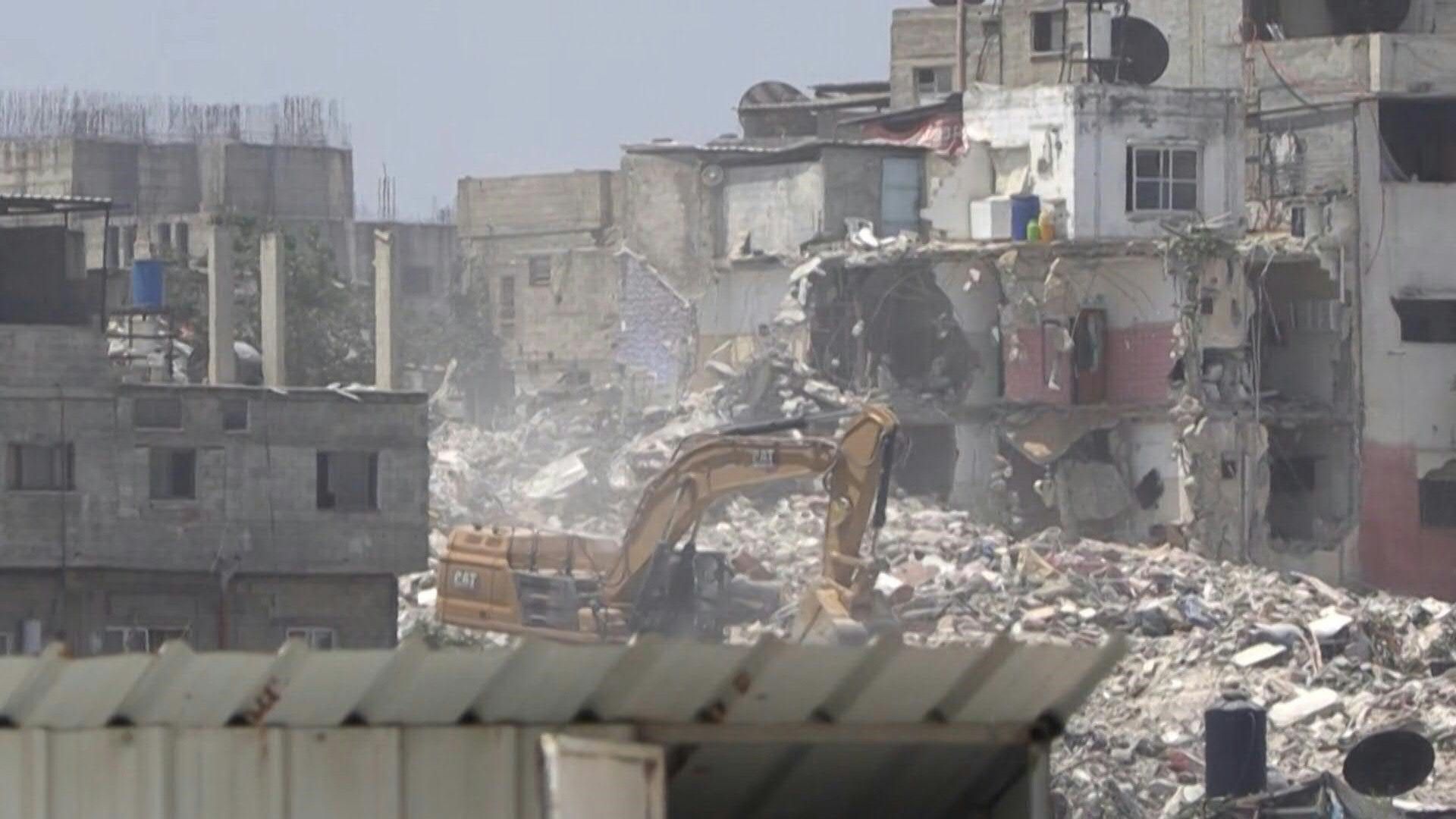 Video: Israeli army demolishes building in West Bank's Tulkarem camp