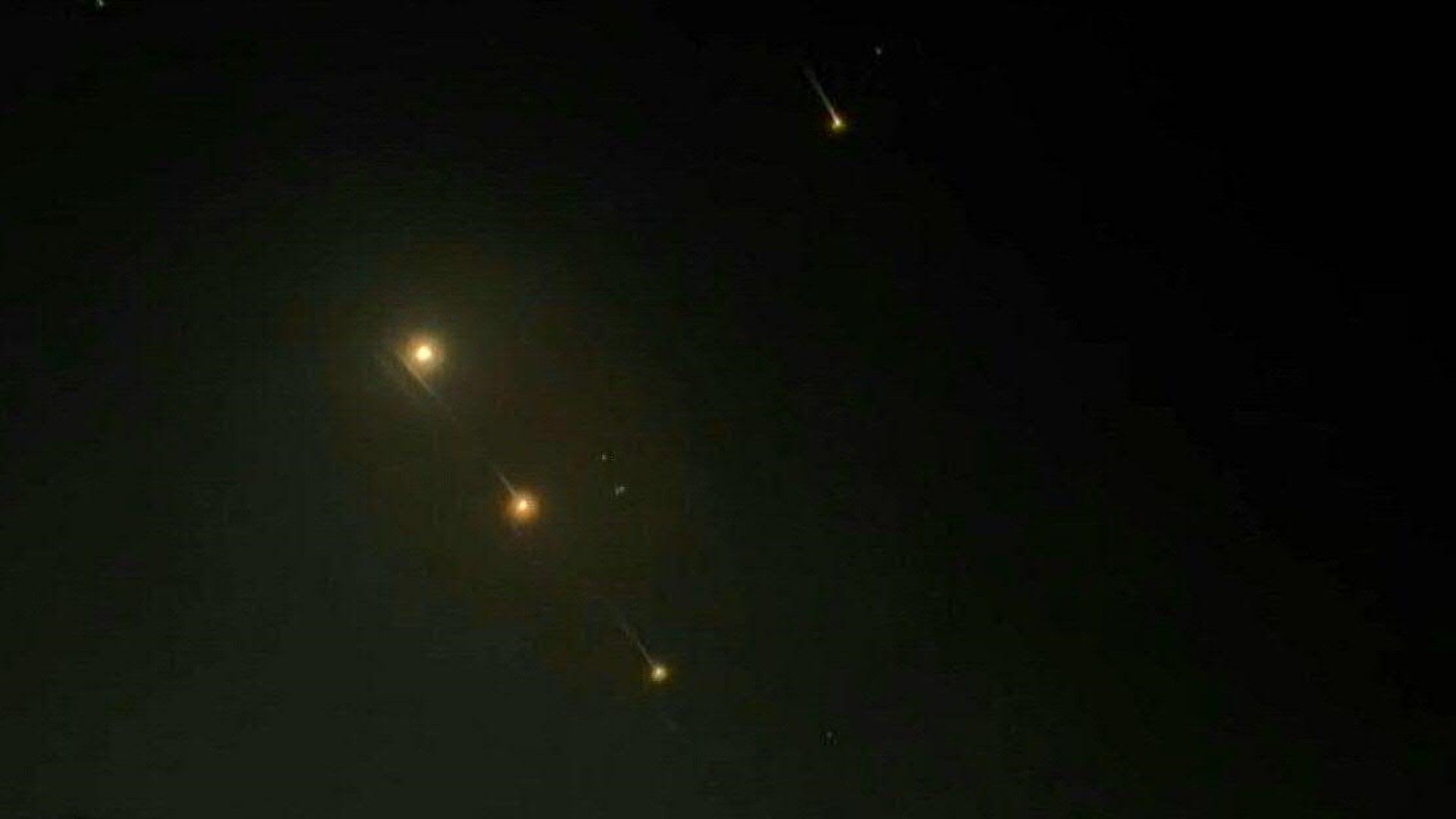 Video: Missiles seen over Jordan in fresh wave of Iran-Israel attacks