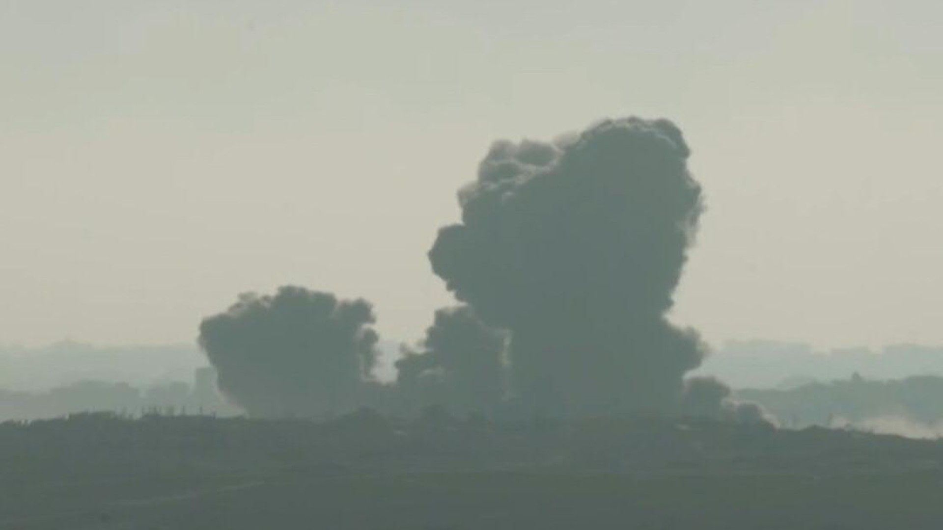 Large plumes of smoke rise over northern Gaza amid ongoing Israeli operations