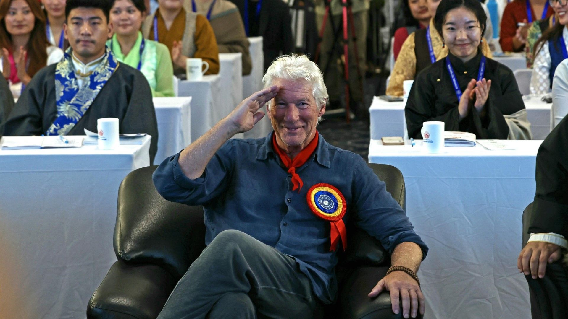 Hollywood-Star Richard Gere würdigt den Dalai Lama