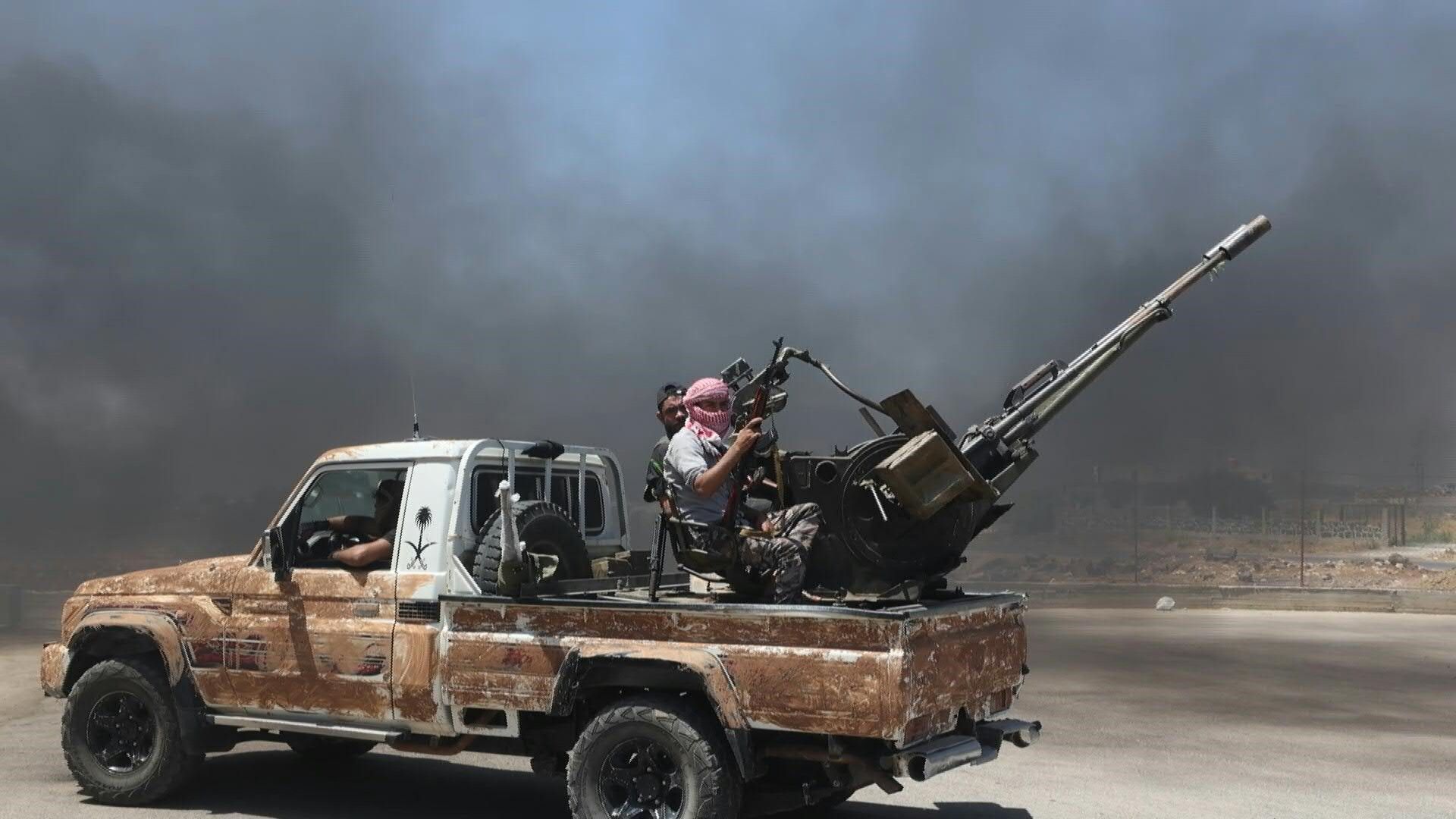 Video: Syrian Bedouin, tribal fighters at entrance of Druze-majority city of Sweida