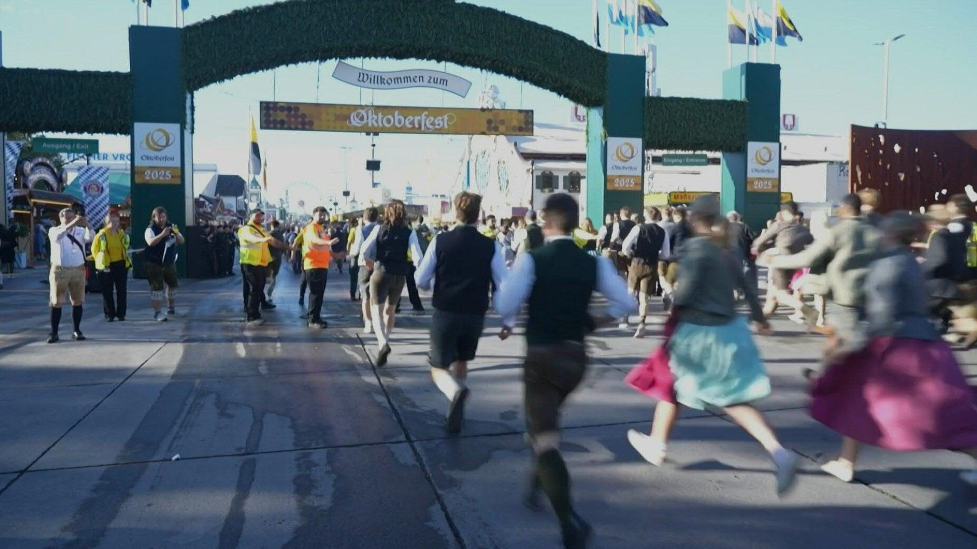Oktoberfest beer festival kicks off in Munich