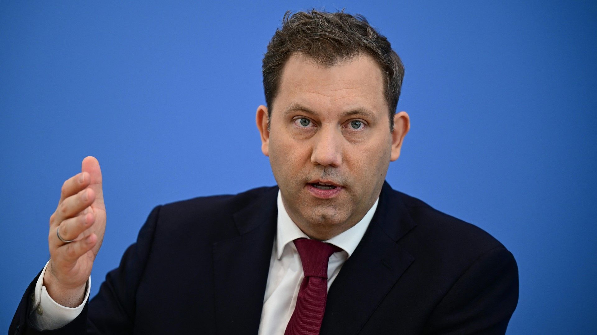 Unerwartetes Steuerplus – für Klingbeil kein Grund zum Jubeln