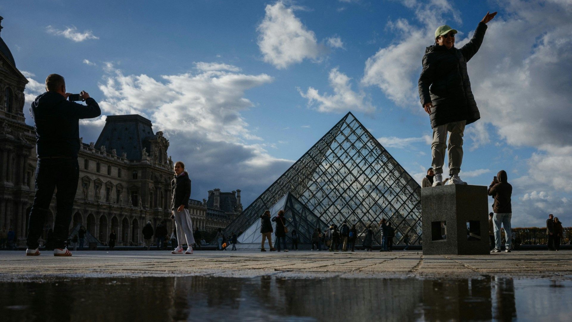 Louvre-Diebstahl: Zwei Verdächtige festgenommen