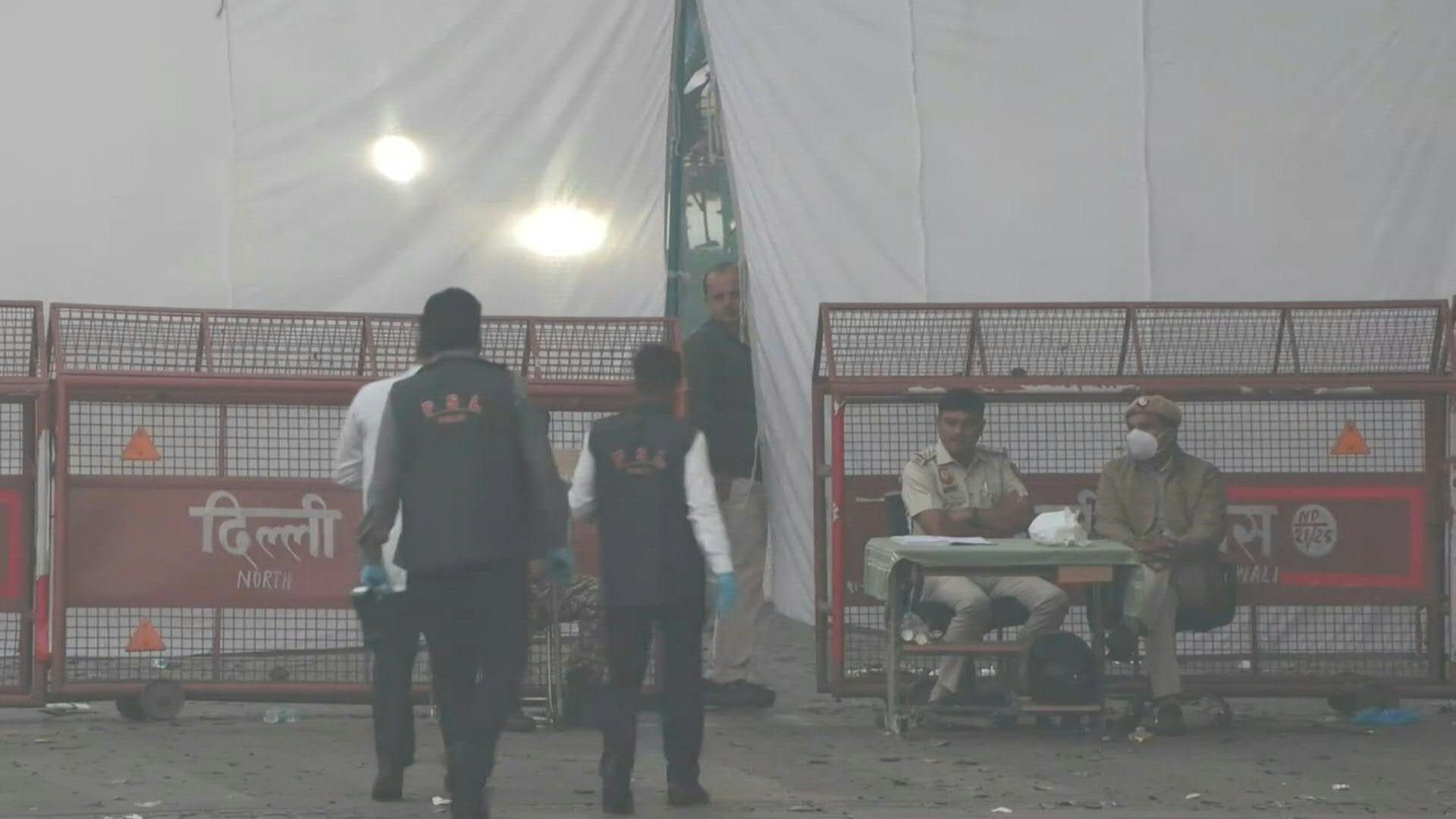 Video: Scene outside India's Red Fort after car blast kills at least eight
