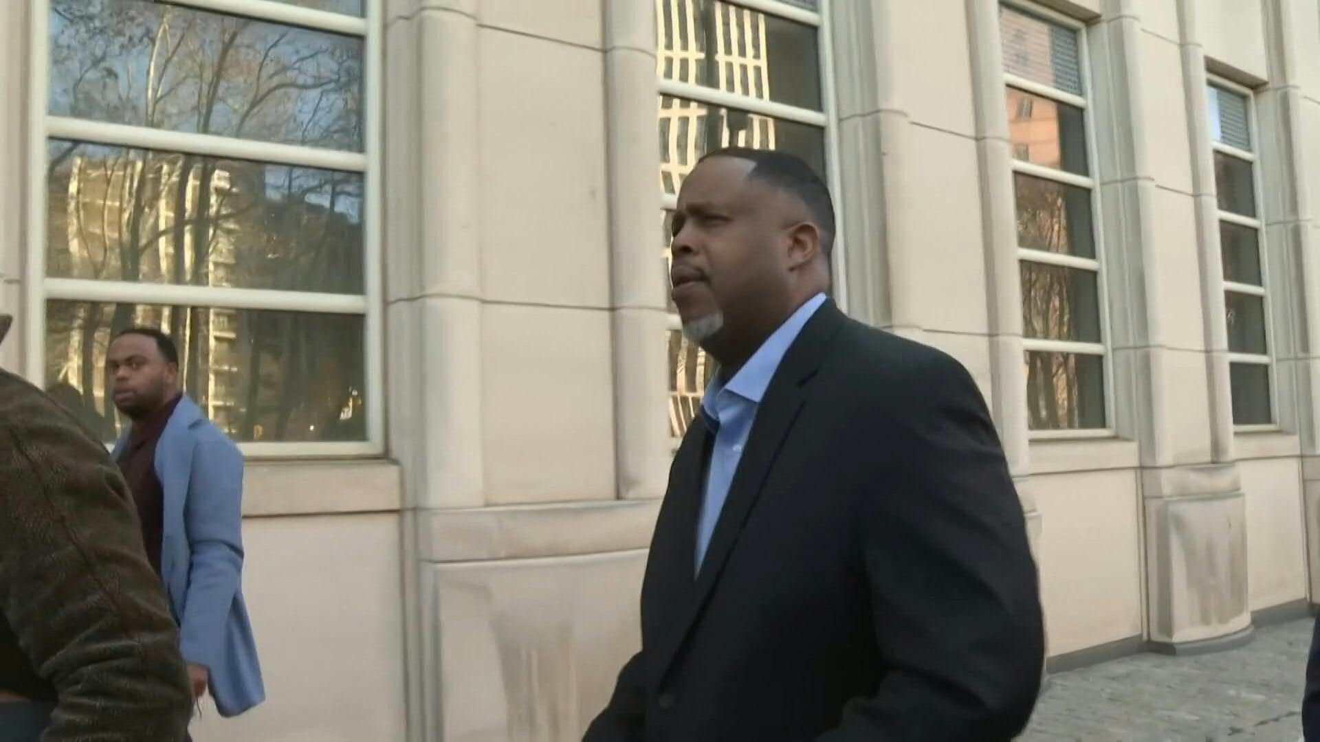 Illegal betting scandal: Former NBA player Damon Jones arrives at court in New York