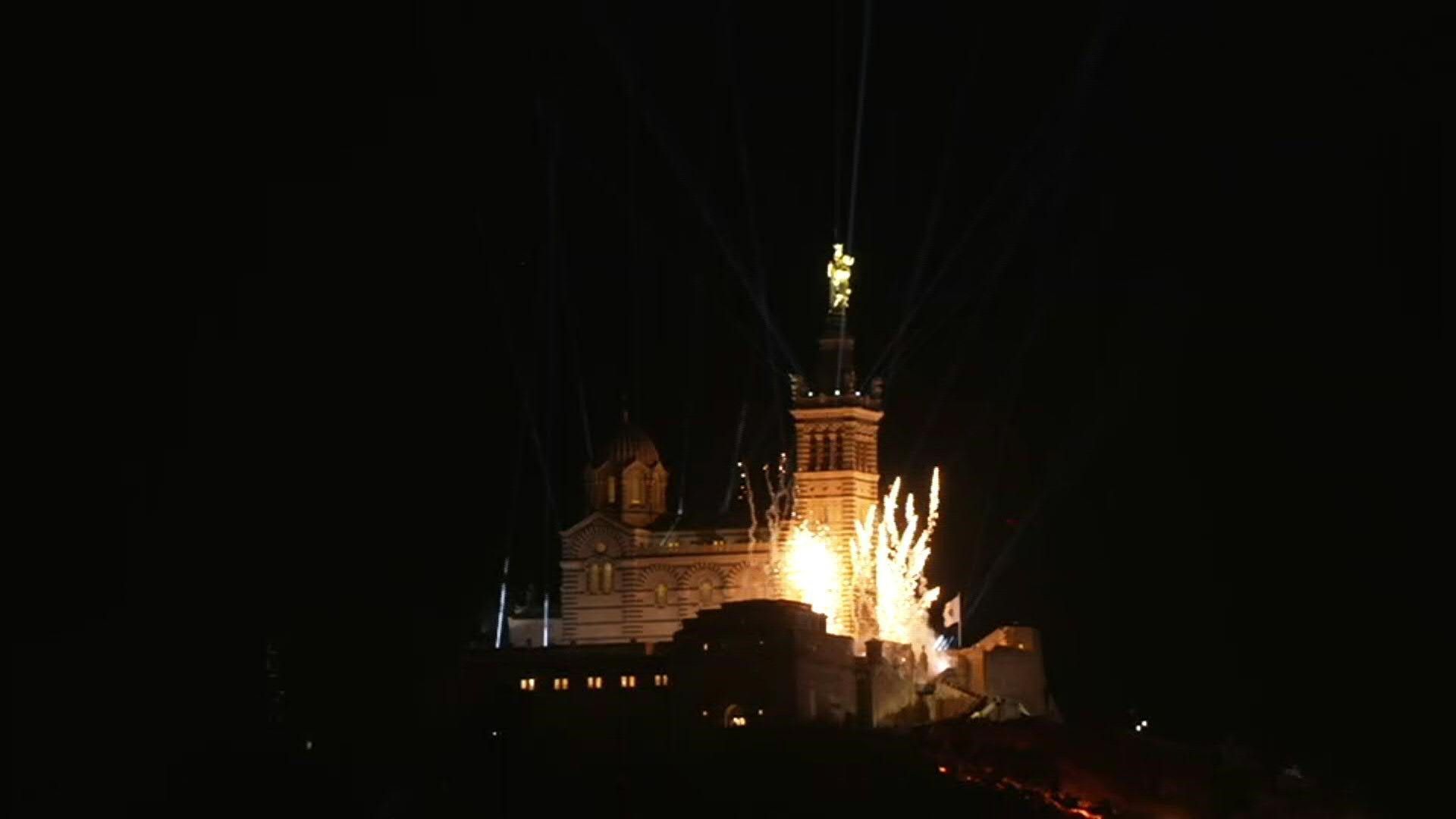 Marseille-basilica-unveils-restored-Virgin-Mary-statue-with-light-show