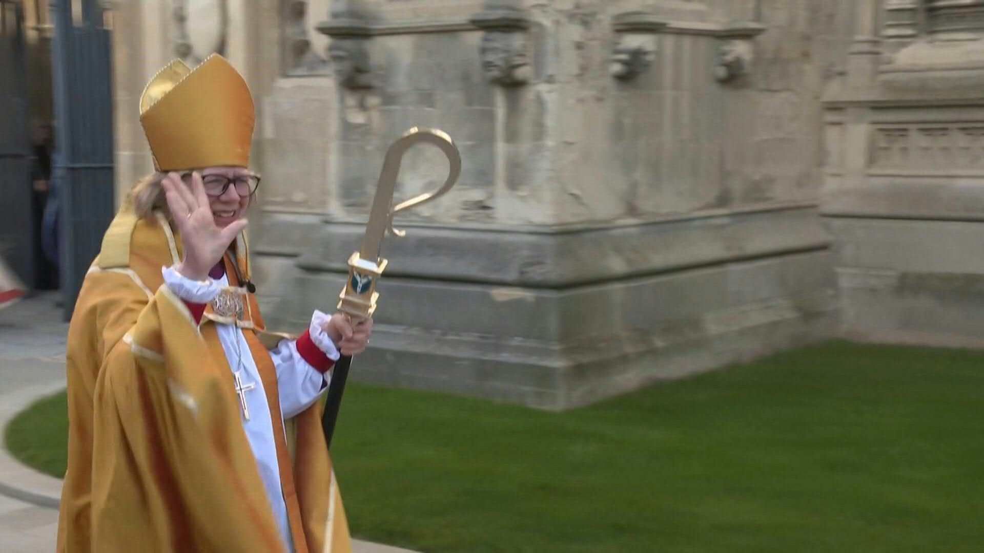 Video: Sarah Mullally leaves cathedral after being enthroned as Archbishop of Canterbury