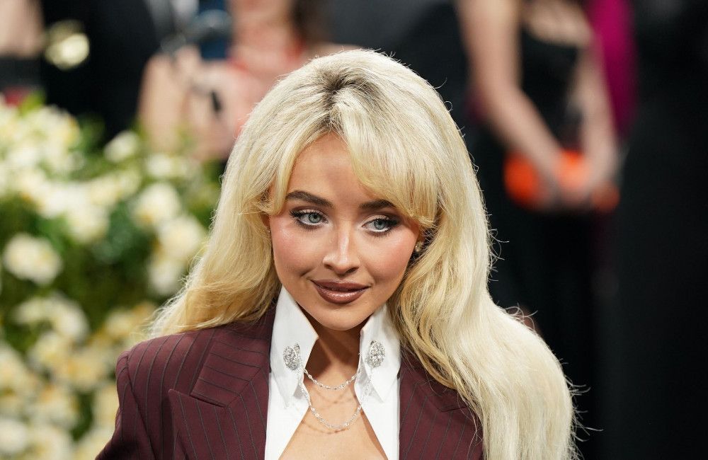 Sabrina Carpenter shares thoughts on discussing relationships online