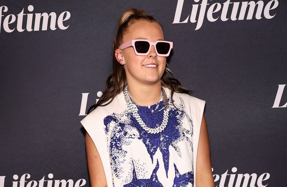 JoJo Siwa 'smitten' with Chris Hughes