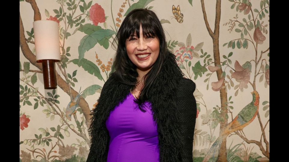 ‚Bauch wächst schnell‘: Daisy Lowe erwartet ihr zweites Kind