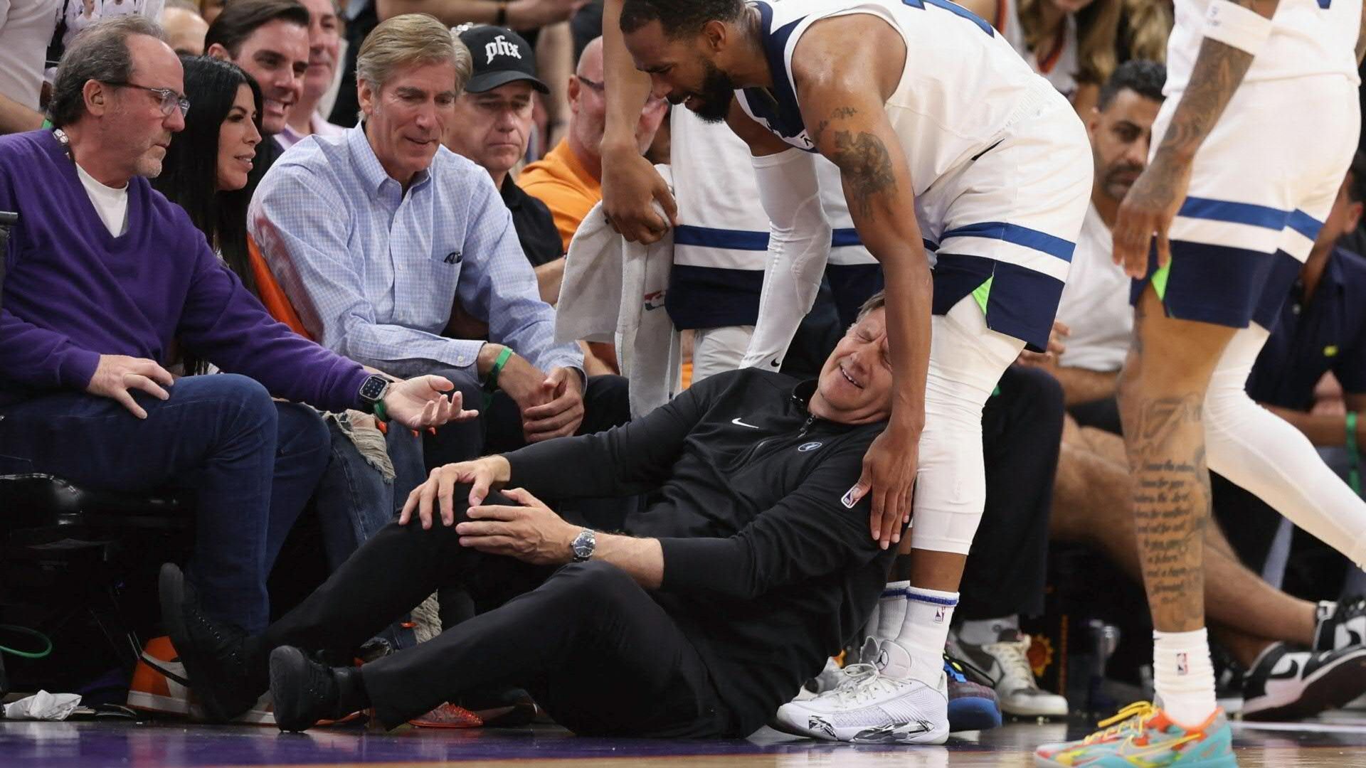 NBA: Trainer Finch nach Zusammenprall verletzt