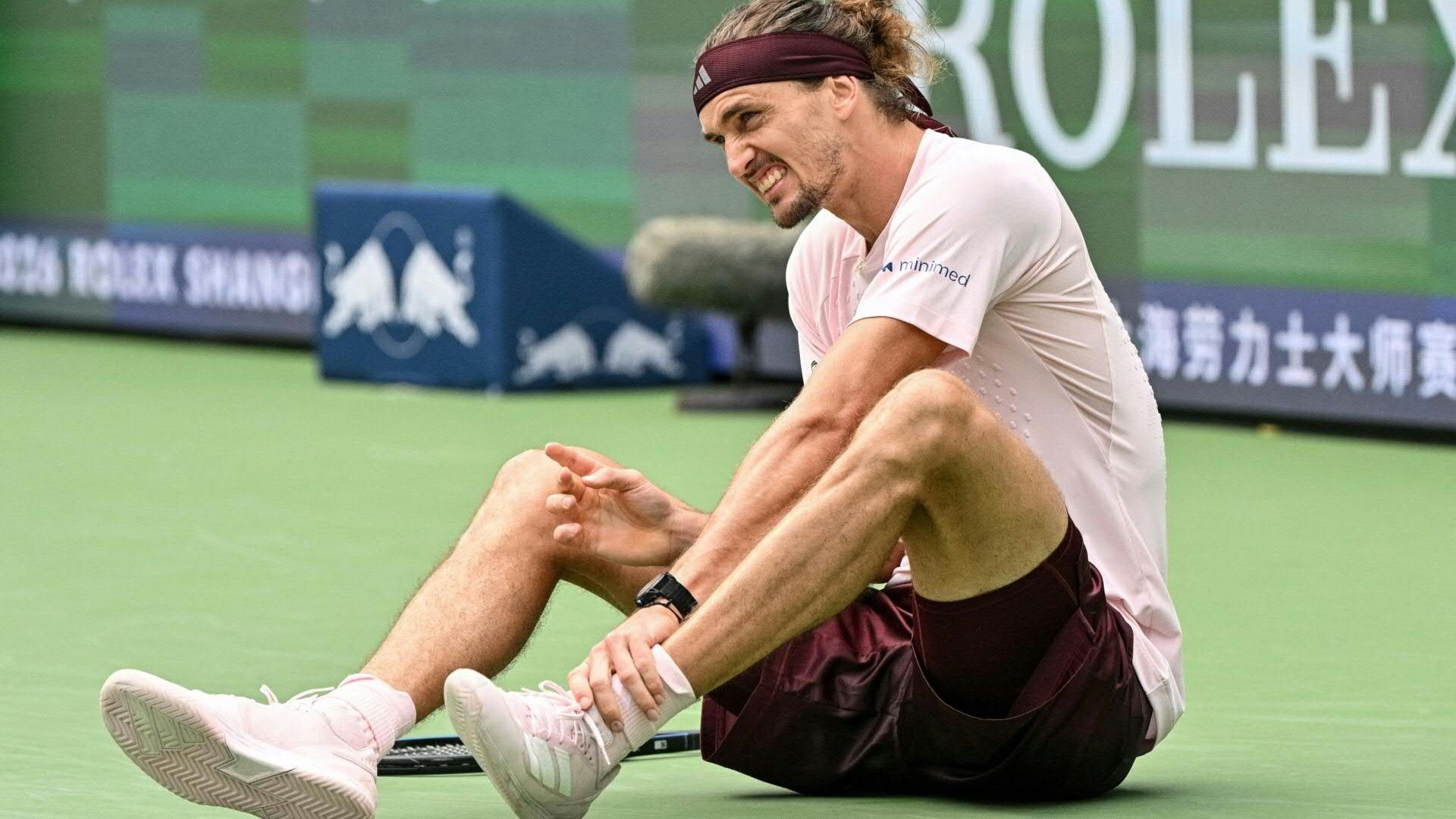 Video: Shanghai: Schrecksekunde für Zverev