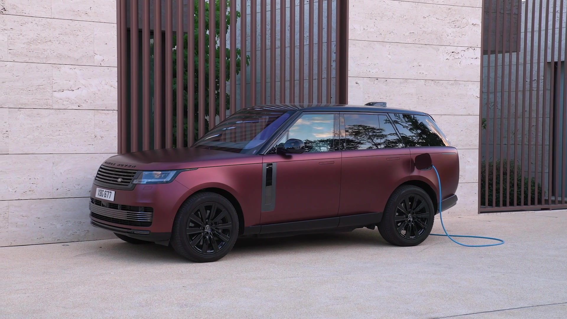 2023 Range Rover SV P510e (SWB) Design in Sunrise Cooper Satin