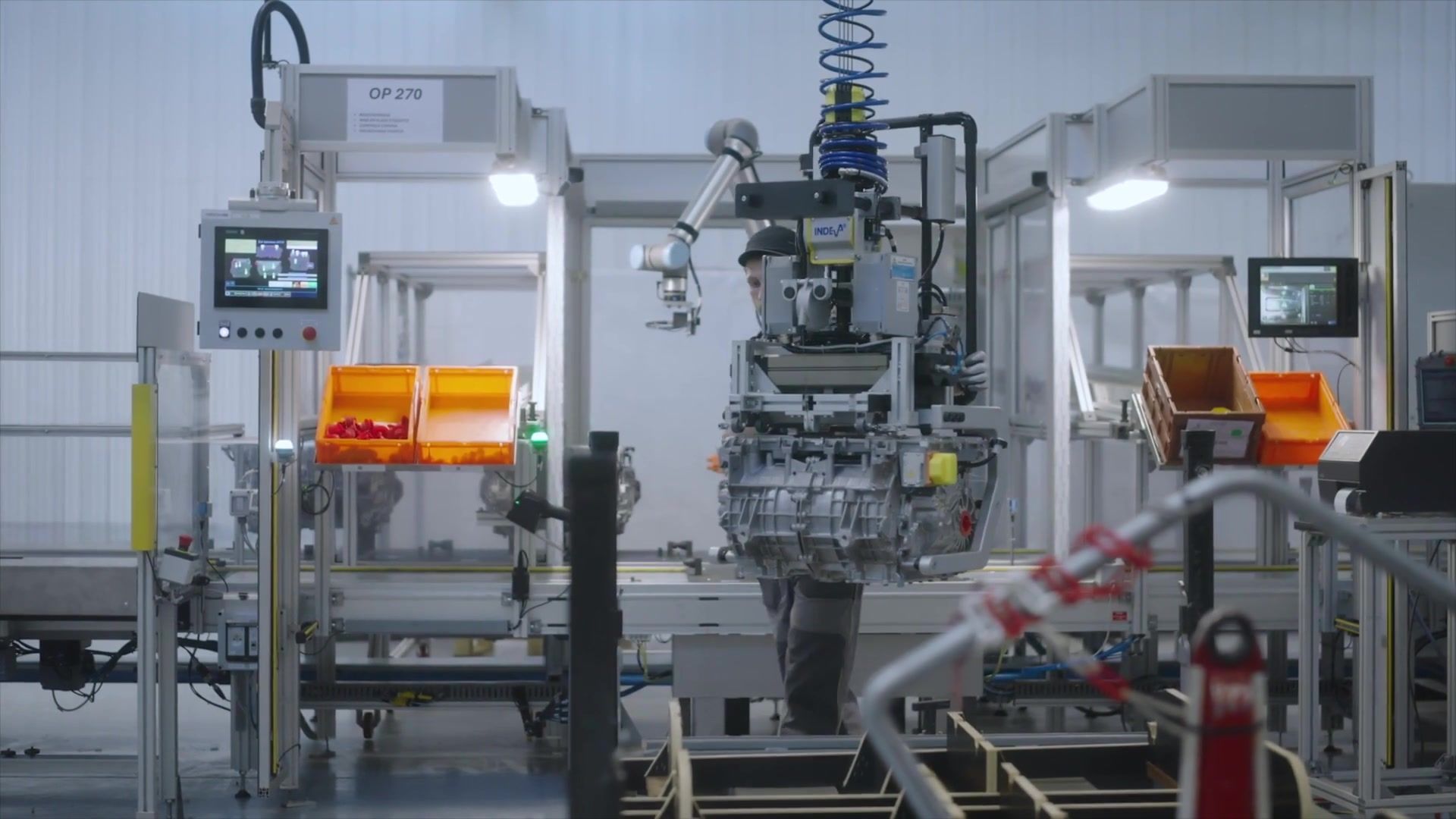 Production of the Alpine A390 engine at the Ampère plant in Cléon - Motor end-of-line