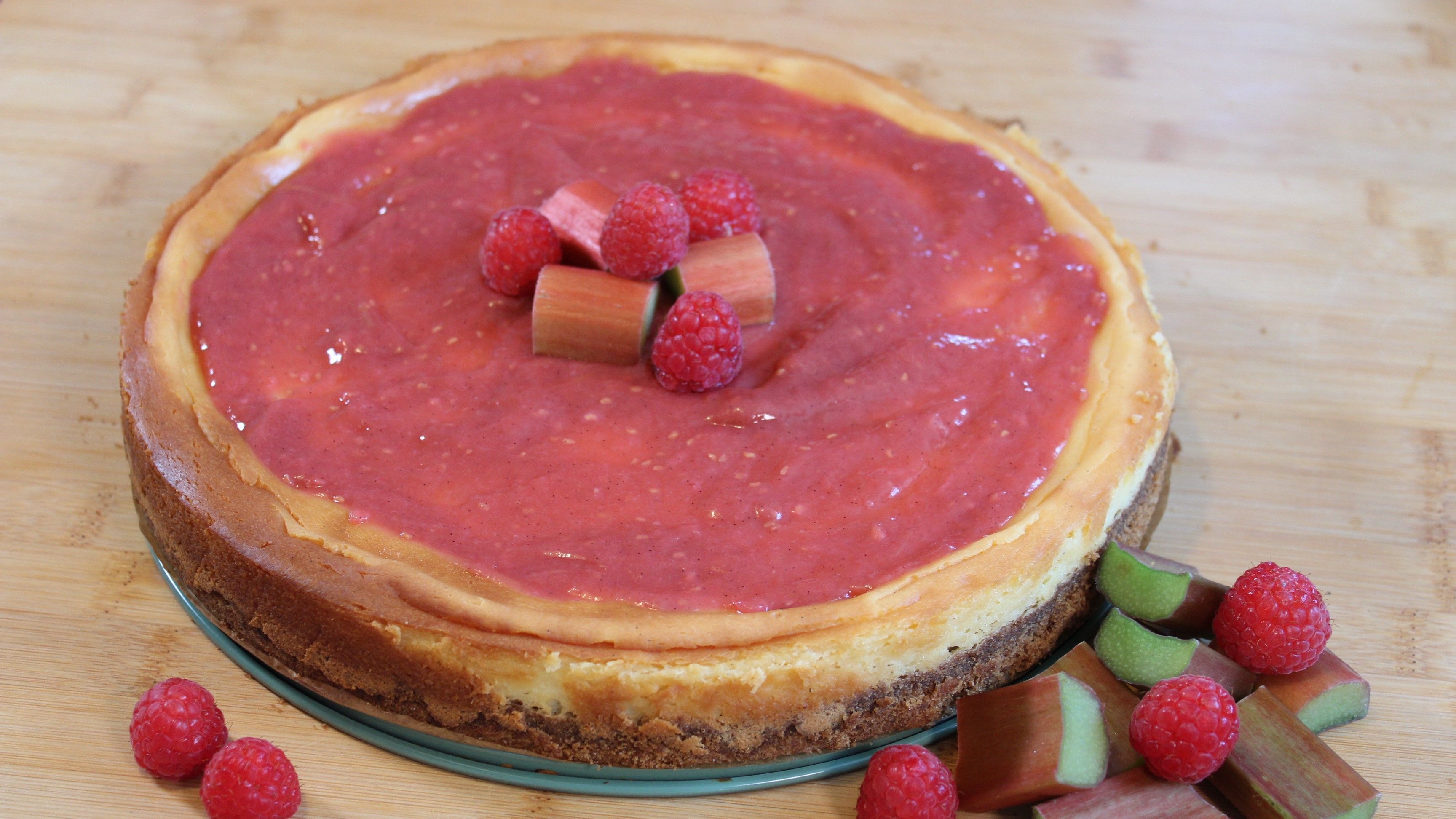 The Best Cheesecake: Quick and Easy with Cookie Crust