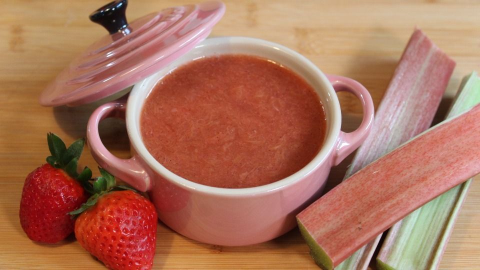 Quick and Easy: Delicious Strawberry Rhubarb Compote