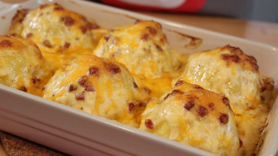 Knutschis: Potato Dumplings in Cream Sauce and Bacon