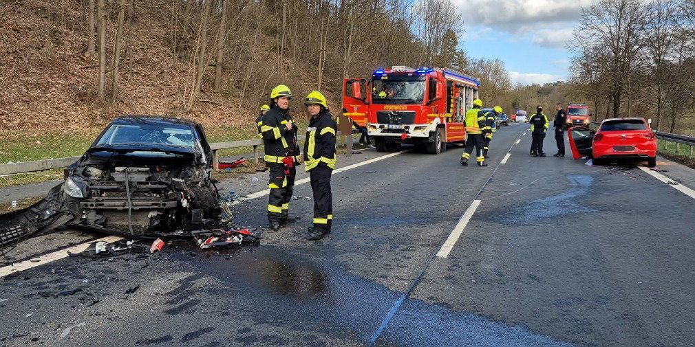 Video: Schon wieder schwerer Unfall auf der B27: Drei Personen verletzt