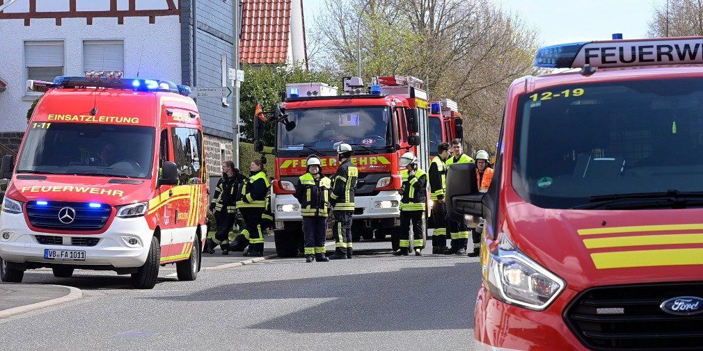 Video: Küchenbrand in Alsfelder Stadtteil Leusel - Haus vorerst unbewohnbar