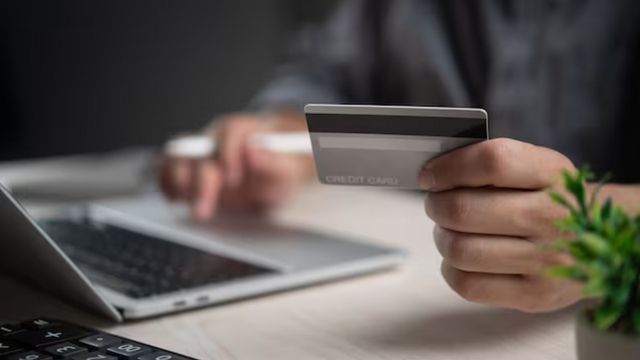 Video: Kunden von 3 Banken betroffen: Betrüger greifen an - sogar leere Konten drohen