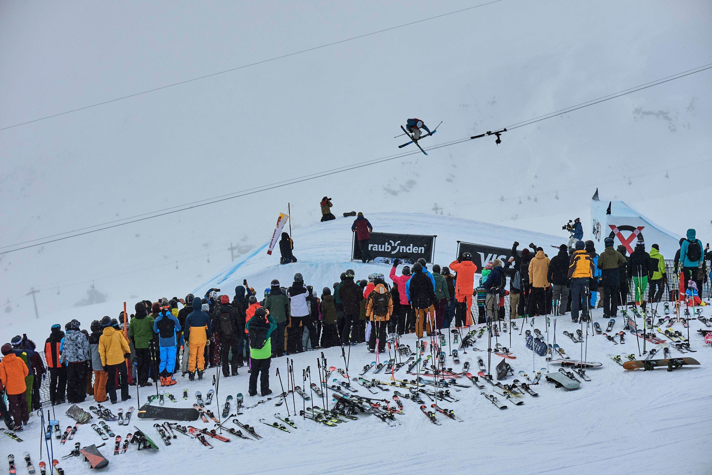 Premier victories for Johanne Killi and Andri Ragettli at the FIS Freeski World Cup in LAAX
