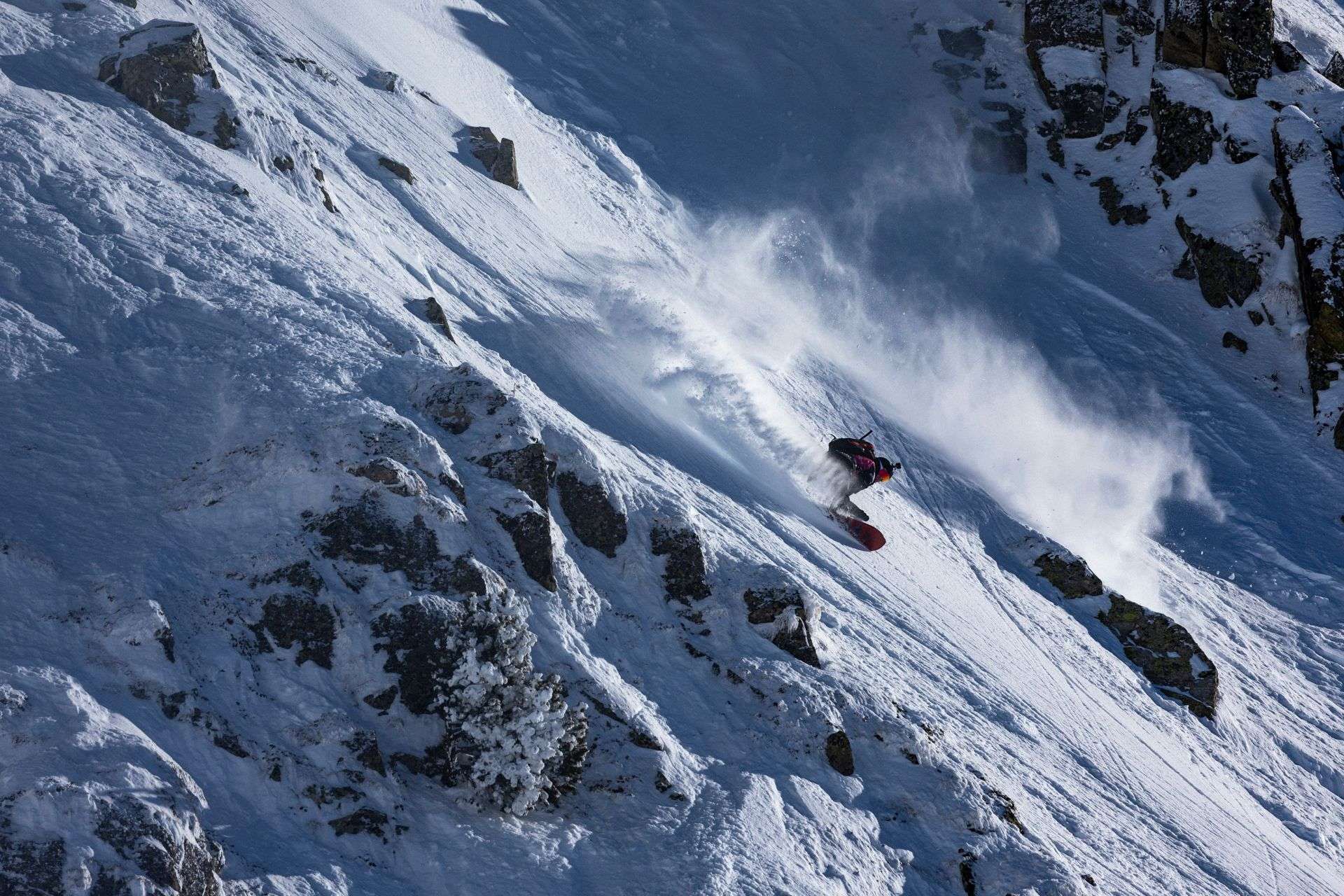 Michael Mawn wins the season opener of the Freeride World Tour in Baqueira Beret