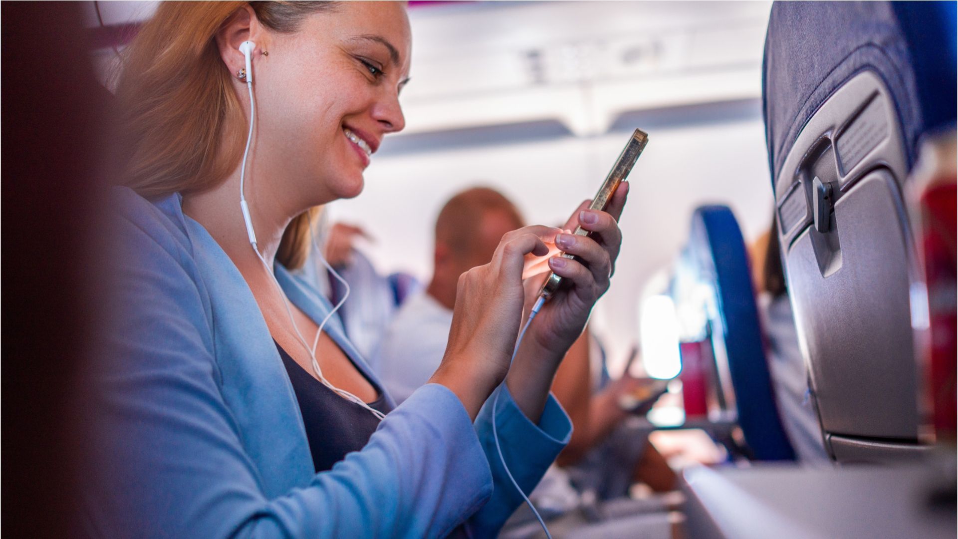 Surfen über den Wolken: So viel kostet Internet im Flugzeug